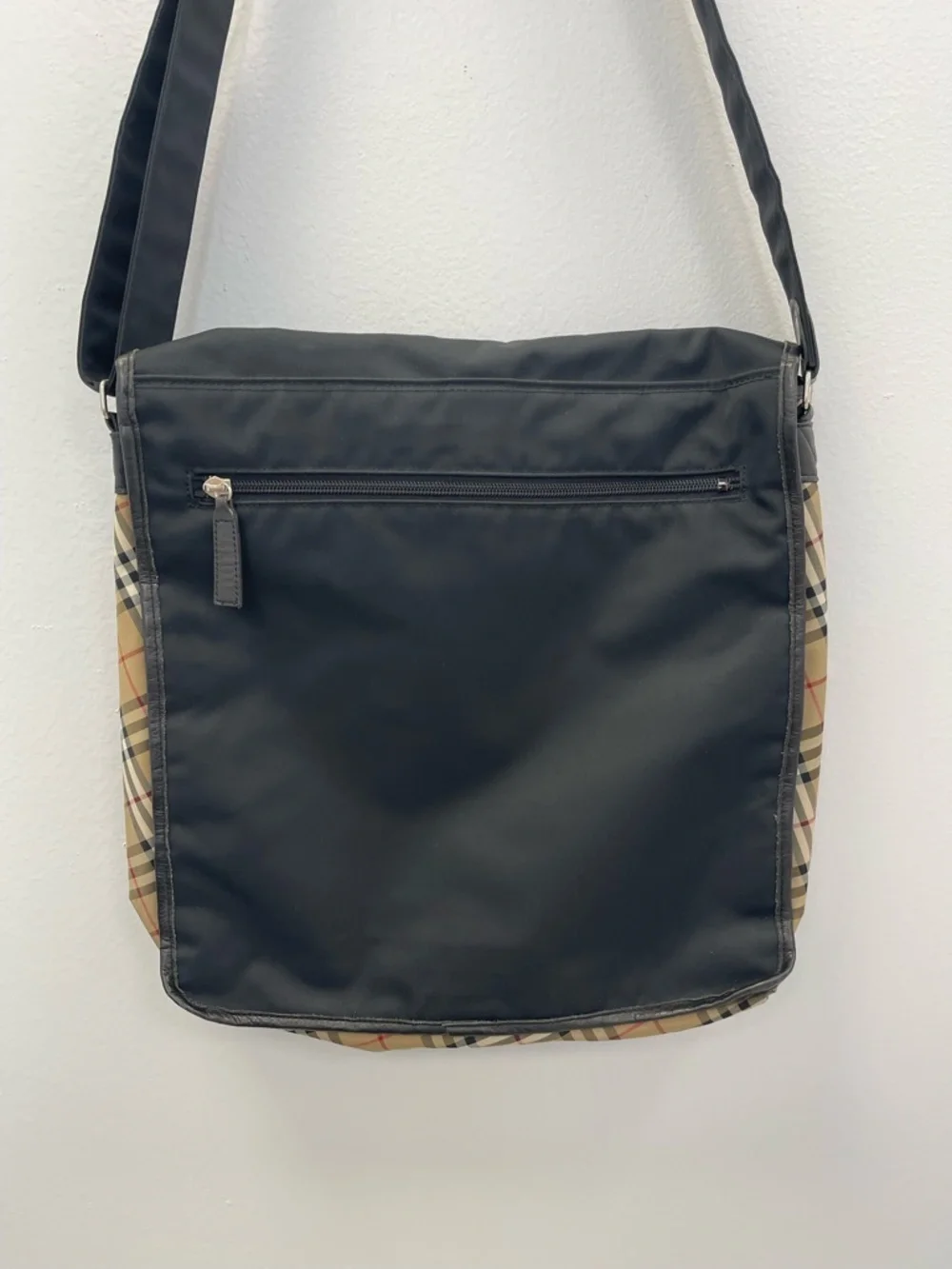 Burberry Vintage Nova Check Nylon/Leather Messenger Bag - Preowned